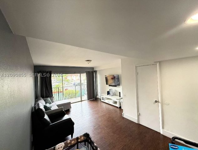 231 NW 109th Ave 209, Miami, FL 33172