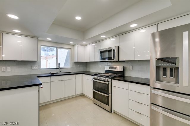 5046 Schumann Drive, Las Vegas, NV 89146