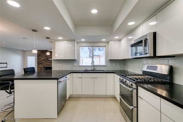 5046 Schumann Drive, Las Vegas, NV 89146