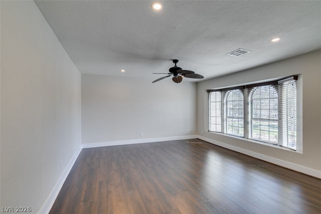 5046 Schumann Drive, Las Vegas, NV 89146