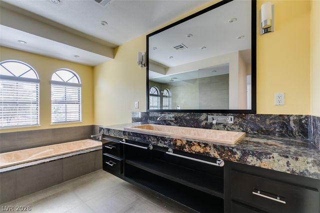 5046 Schumann Drive, Las Vegas, NV 89146