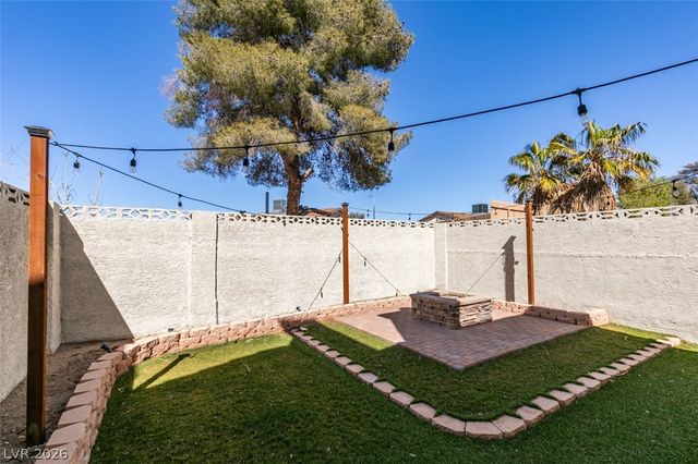 5046 Schumann Drive, Las Vegas, NV 89146