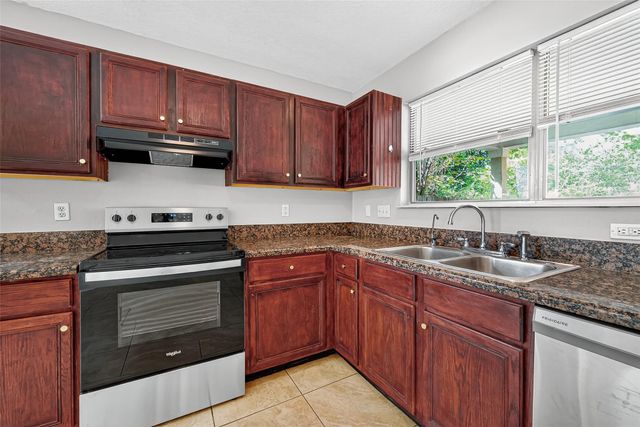 406 Texas Street A, Tomball, TX 77375