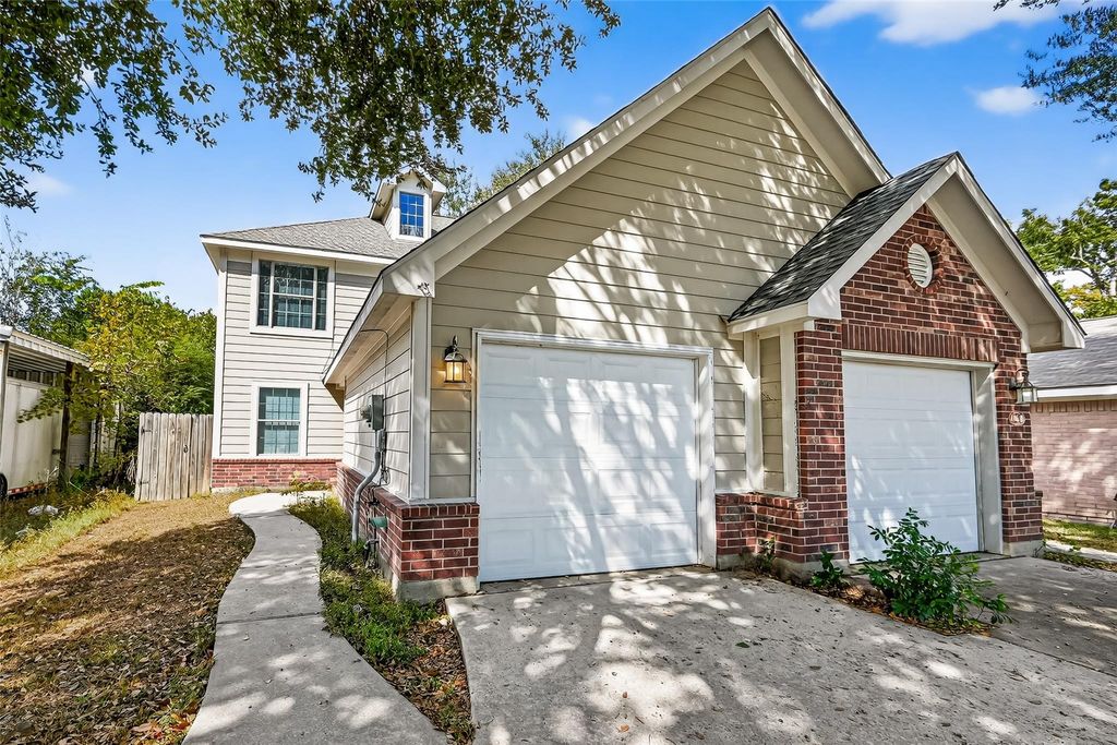 406 Texas Street A, Tomball, TX 77375