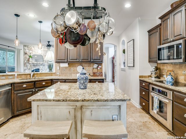 41 Inwood Heights Dr. N, San Antonio, TX 78248