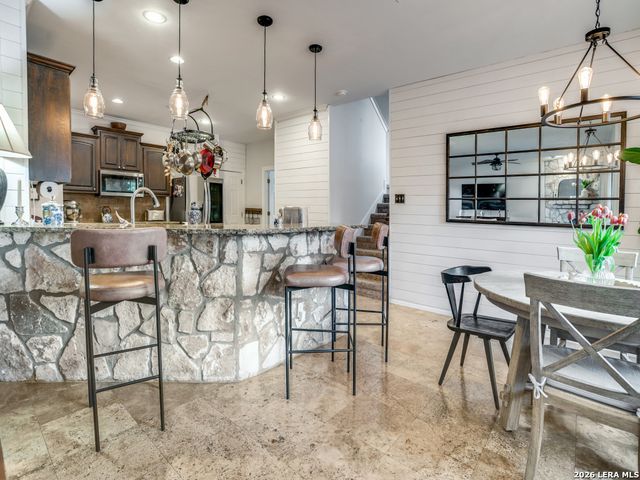 41 Inwood Heights Dr. N, San Antonio, TX 78248