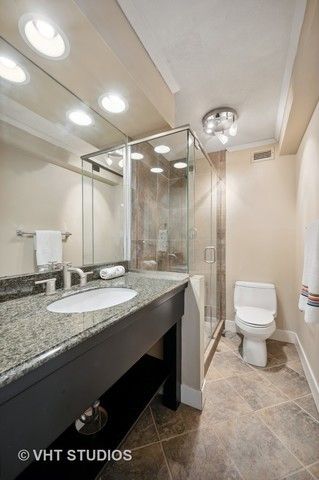 1400 N State Parkway 8B, Chicago, IL 60610