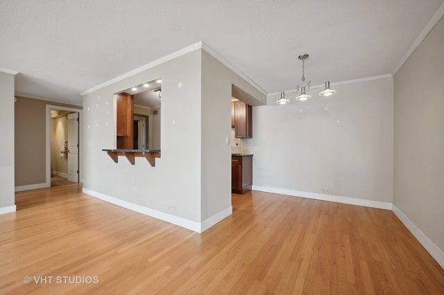 1400 N State Parkway 8B, Chicago, IL 60610