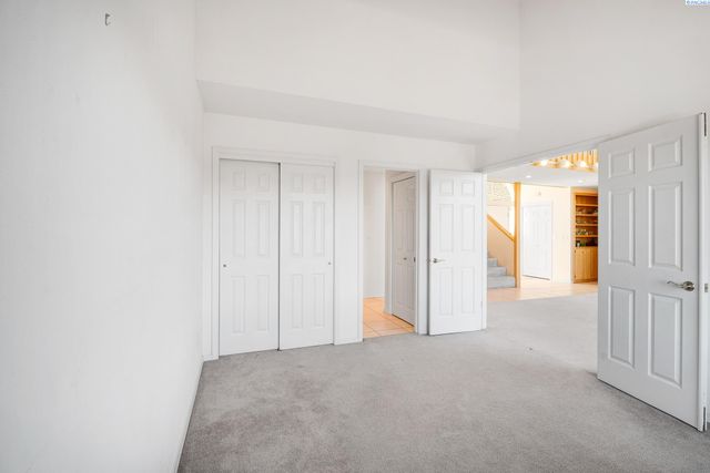 640 SE Crestview St, Pullman, WA 99163