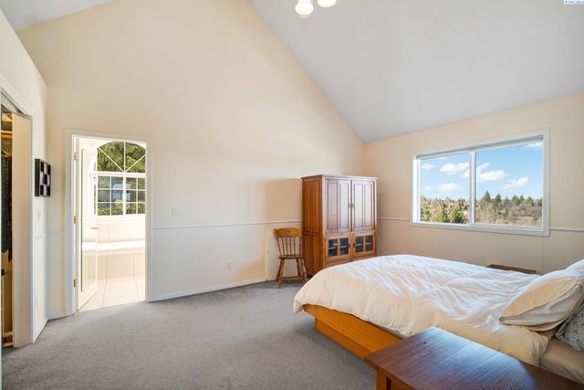 640 SE Crestview St, Pullman, WA 99163