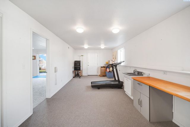 640 SE Crestview St, Pullman, WA 99163