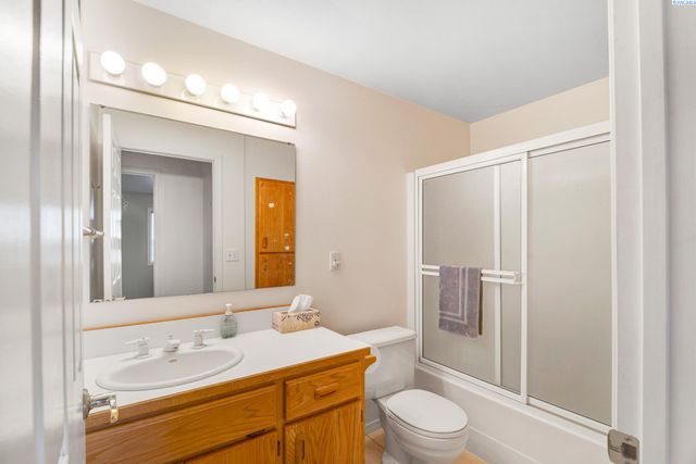 640 SE Crestview St, Pullman, WA 99163