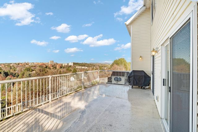 640 SE Crestview St, Pullman, WA 99163