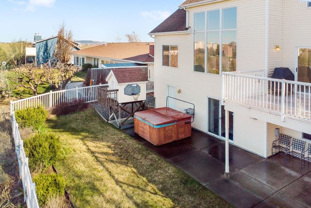 640 SE Crestview St, Pullman, WA 99163