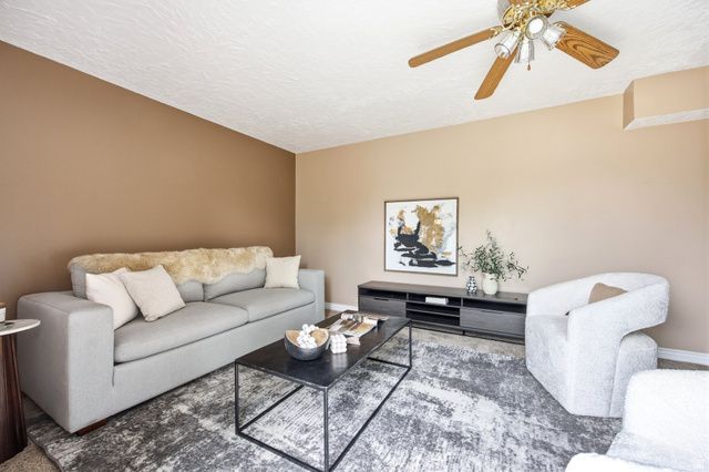 734 E SANDY DUNES DR, Sandy, UT 84094