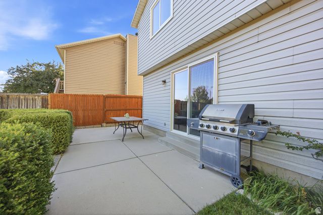 734 E SANDY DUNES DR, Sandy, UT 84094