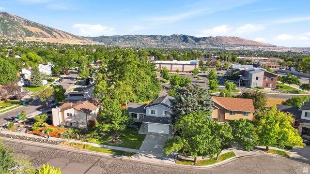 734 E SANDY DUNES DR, Sandy, UT 84094