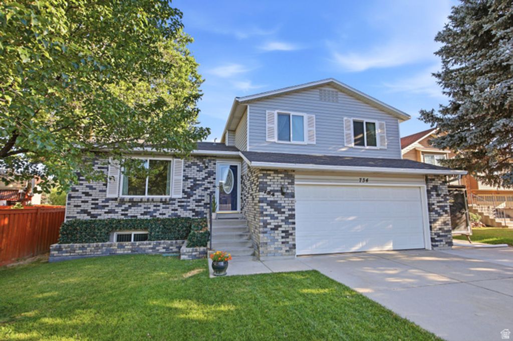 734 E SANDY DUNES DR, Sandy, UT 84094