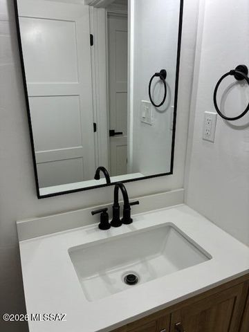 5640 E 35th Street, Tucson, AZ 85711