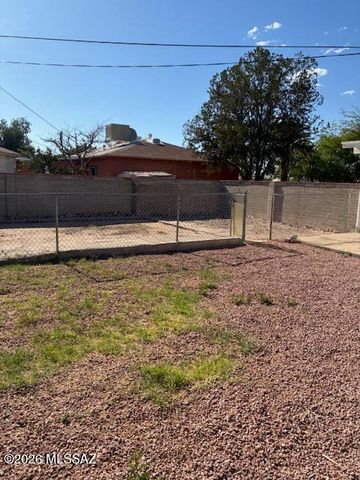 5640 E 35th Street, Tucson, AZ 85711