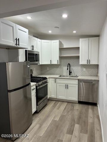 5640 E 35th Street, Tucson, AZ 85711