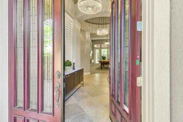 9388 Secretariat Ln, Elk Grove, CA 95624