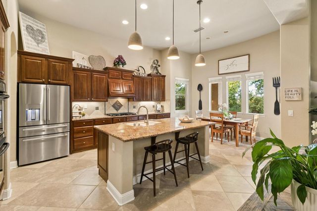 9388 Secretariat Ln, Elk Grove, CA 95624