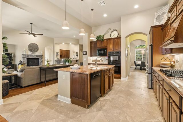 9388 Secretariat Ln, Elk Grove, CA 95624