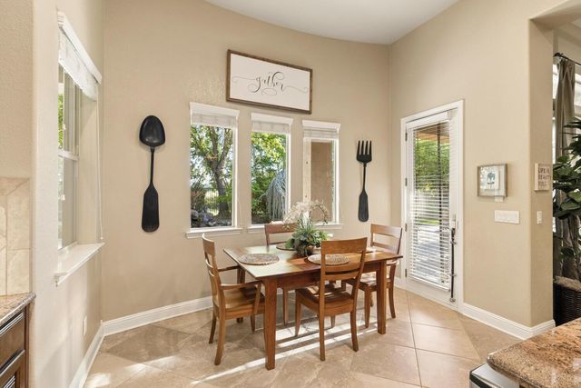 9388 Secretariat Ln, Elk Grove, CA 95624