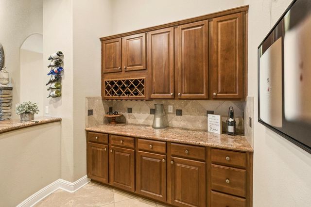 9388 Secretariat Ln, Elk Grove, CA 95624