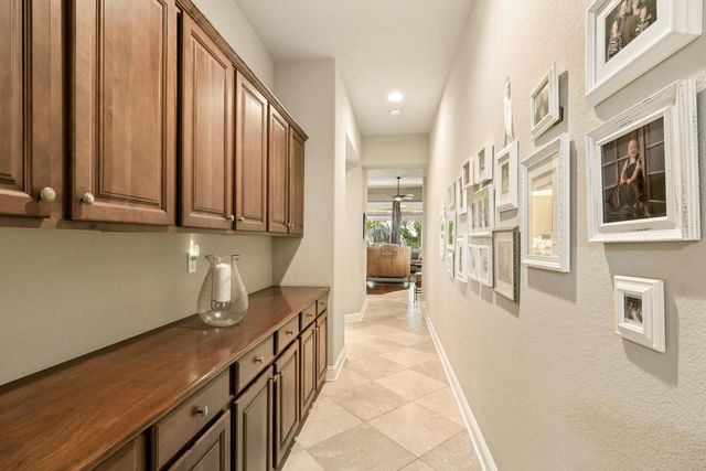 9388 Secretariat Ln, Elk Grove, CA 95624