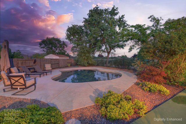 9388 Secretariat Ln, Elk Grove, CA 95624