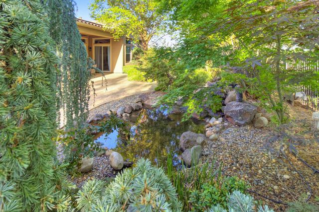 9388 Secretariat Ln, Elk Grove, CA 95624