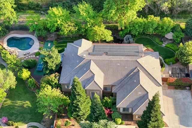 9388 Secretariat Ln, Elk Grove, CA 95624