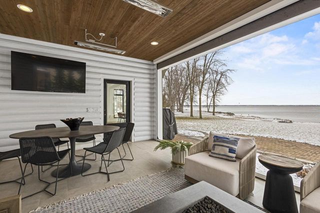 536 SUNRISE BAY ROAD, Neenah, WI 54956