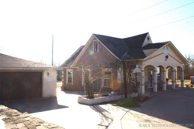 900 E Choctaw Avenue, Mcalester, OK 74501