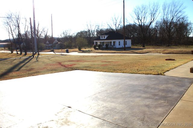 900 E Choctaw Avenue, Mcalester, OK 74501