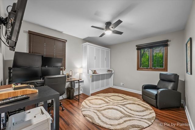 732 Hillside Court, Algonquin, IL 60102