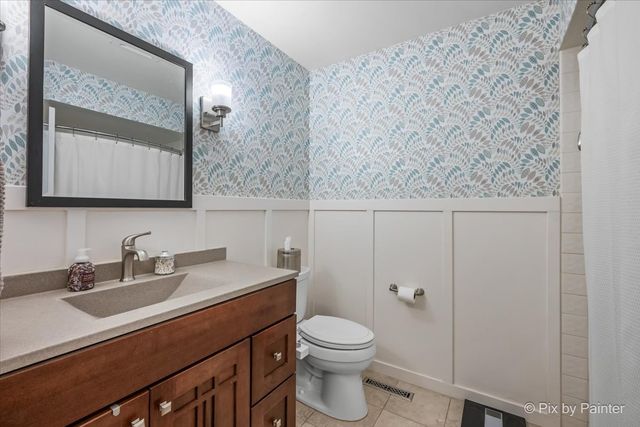 732 Hillside Court, Algonquin, IL 60102