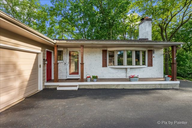 732 Hillside Court, Algonquin, IL 60102