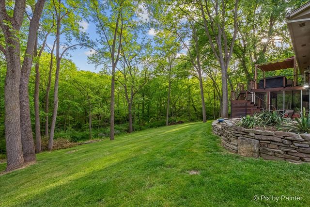 732 Hillside Court, Algonquin, IL 60102