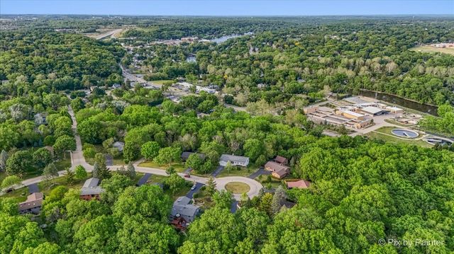 732 Hillside Court, Algonquin, IL 60102