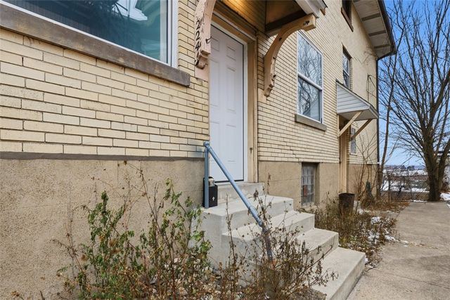 222-224 Alice St, Mt Oliver, PA 15210