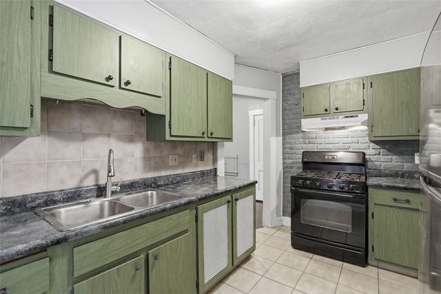 222-224 Alice St, Mt Oliver, PA 15210