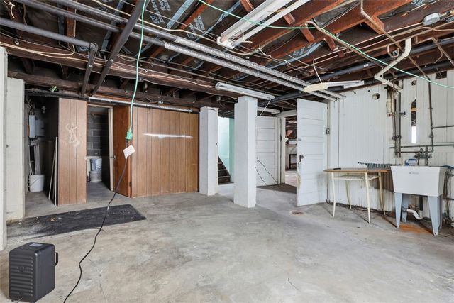 222-224 Alice St, Mt Oliver, PA 15210