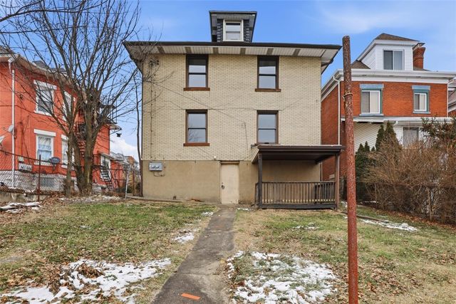 222-224 Alice St, Mt Oliver, PA 15210