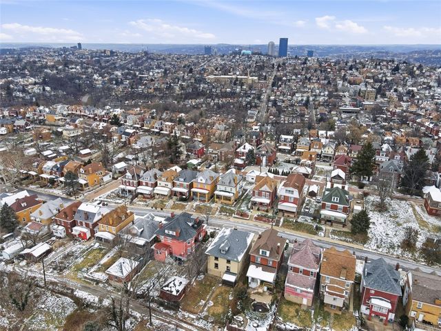 222-224 Alice St, Mt Oliver, PA 15210