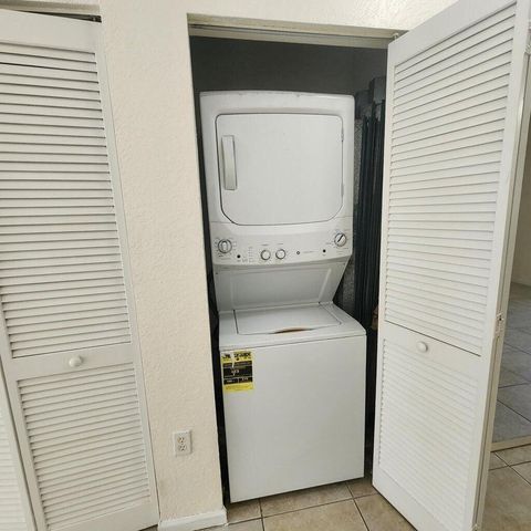 5961 Forest Hill Boulevard 101, West Palm Beach, FL 33415