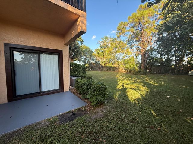 5961 Forest Hill Boulevard 101, West Palm Beach, FL 33415