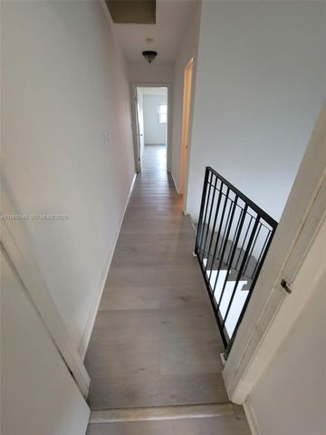 1624 NE 151st St 1624, Miami, FL 33162